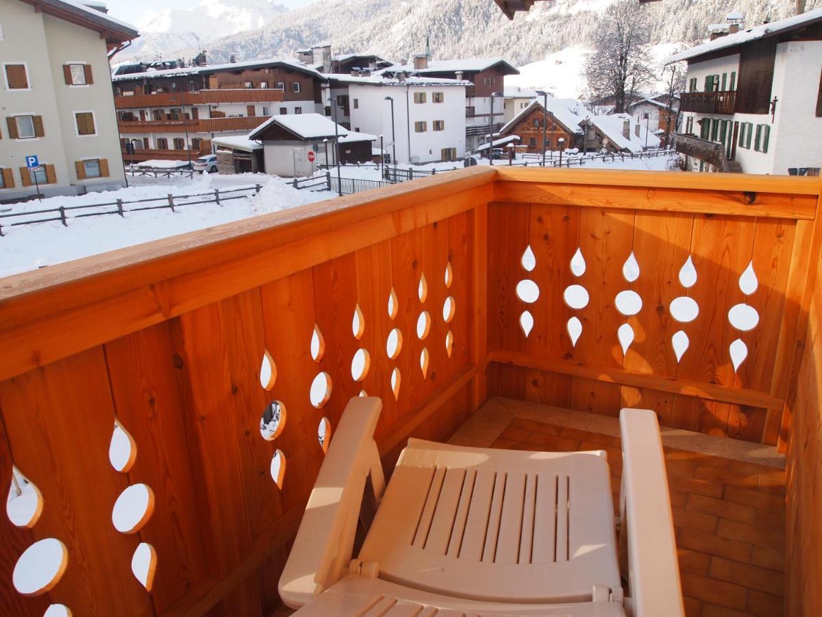 Ciasa Giorgina Apartment Pozza di Fassa Bagian luar foto